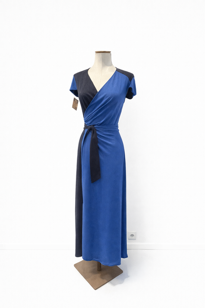 Robe cache cœur bicolore