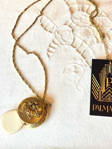 Sautoir poudrier ancien